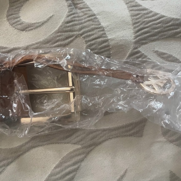 ❤️MICHAEL KORS BELT - Picture 5 of 6